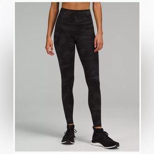 SOLD OUT!!! Super rare CAMO Wunder Train High-Rise Tight